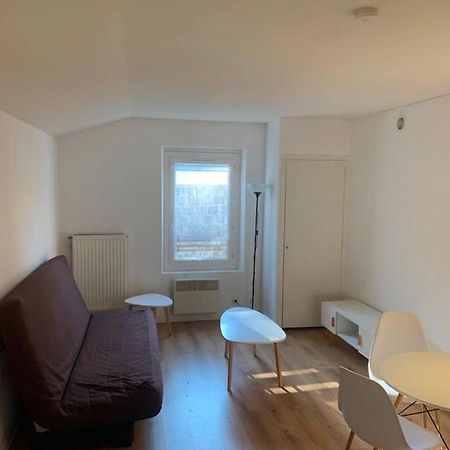 Domene Studio Terrasse Parking Appartement Buitenkant foto